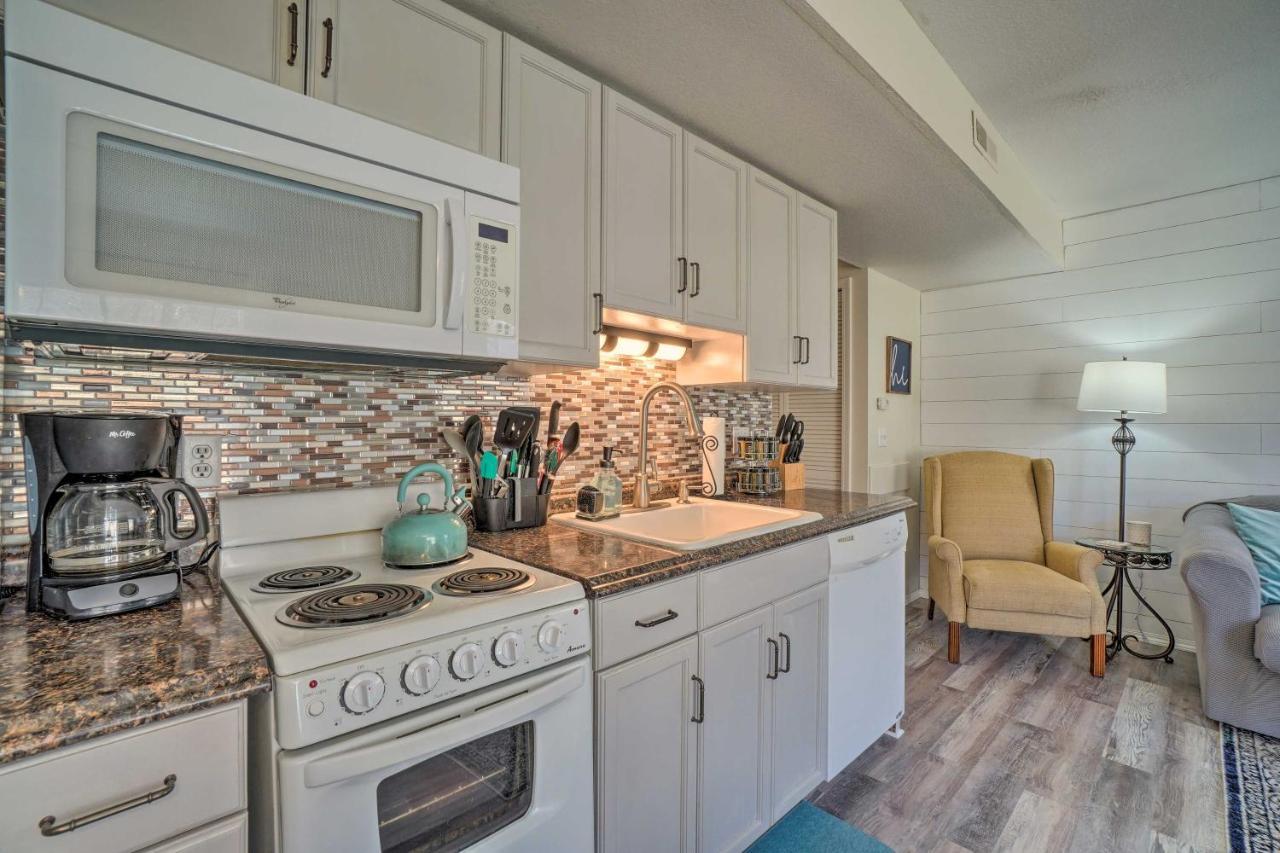 Centrally Located Branson Condo With Pool And Marina! Buitenkant foto
